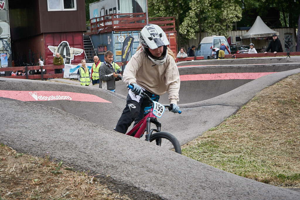 2505Mo.5-49 PM 17 | German Pumptrack Series - Realisiert mit Pictrs.com