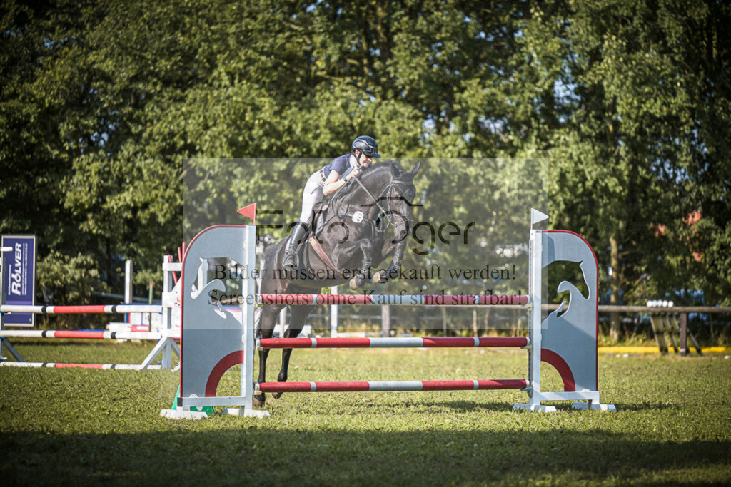 DOS_1157 | Entdecke hochwertige Reitturnierfotos von Foto Oger. Professionell, emotional und authentisch – jetzt Lieblingsmomente im Shop bestellen.Deutschlandweite Turnierfotografie. - Realisiert mit Pictrs.com