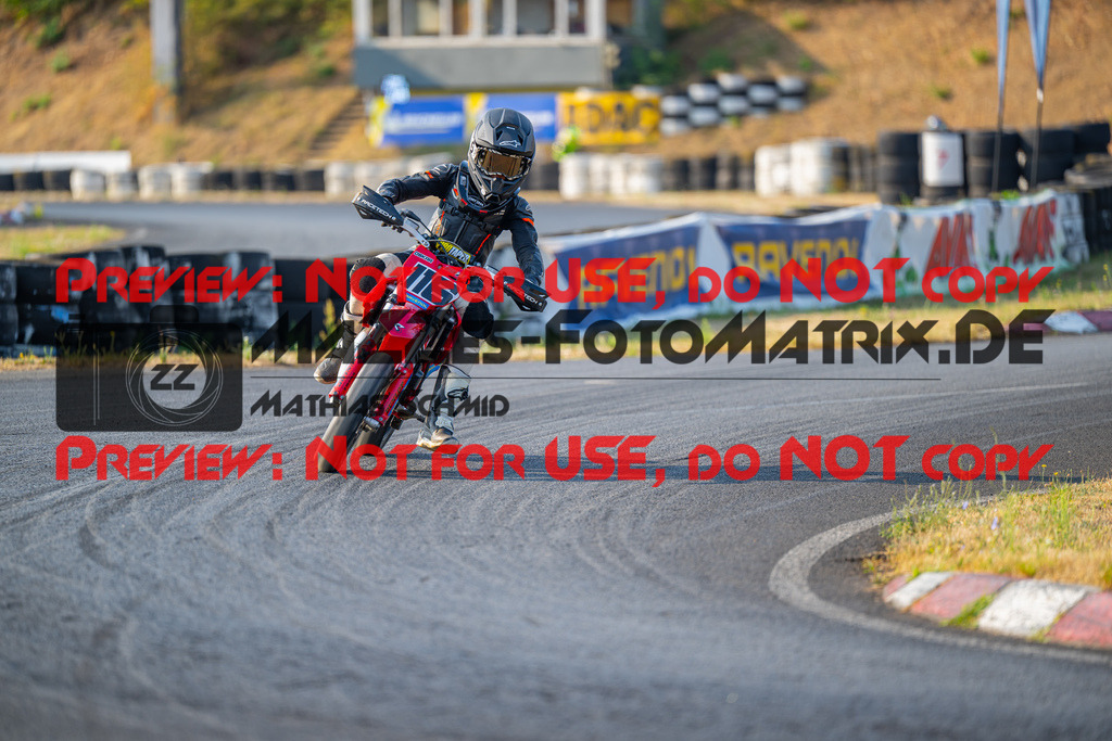 MaZZes-Fotomatrix-20260816-612843 | ROOKIES