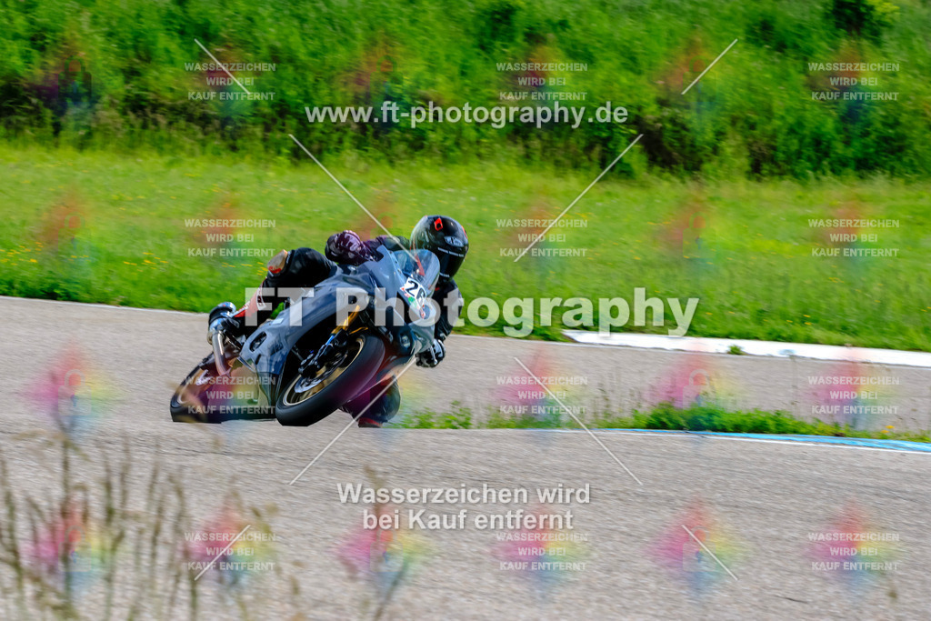 MotoTeam-0413 | Hier findet Ihr Bilder von Touristenfahrten auf der Nürburgring Nordschleife oder von anderen Veranstaltungen die ich besucht habe. Viel Spass beim Durch Schauen 