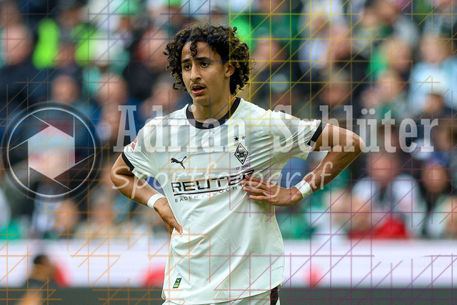 04.04.2026, GER, Fussball, Herren, 1. BL, Saison 2025/2026, Borussia Mönchengladbach - 1. FC Heidenheim | Wael Mohya (Borussia Mönchengladbach) schaut 