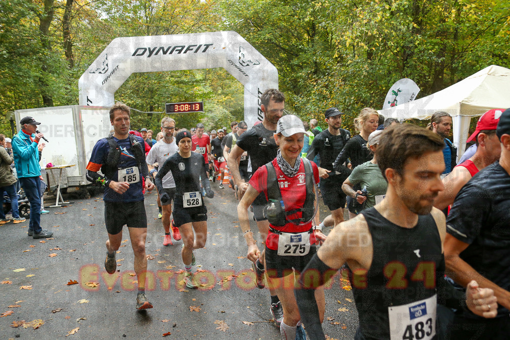 241027_1008_EX1_3499 | Sportfotografie im Rhein-Sieg Kreis, Köln, Bonn, NRW, Rheinland Pfalz, Hessen, etc. Unser Tätigkeitsfeld umfasst den Laufsport vom Volkslauf über den Marathon, Duathlon, Triathon bis zum Ultralauf wie Kölnpfad Ultra oder Schindertrail.