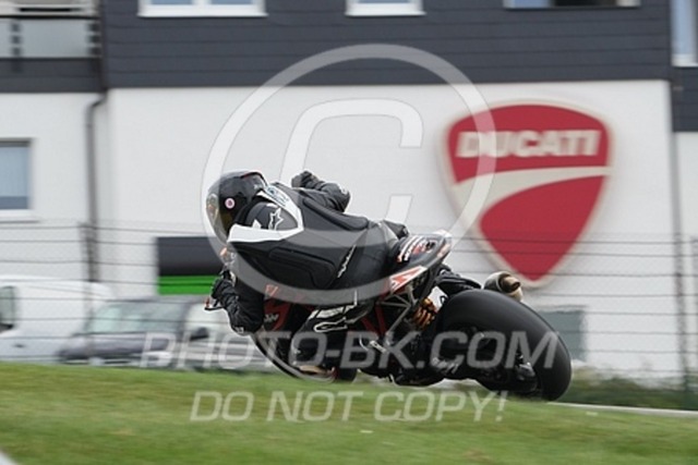 2023_09_18_PBK_13873 | Sportfotografie; SlowMotion; Video; Rennstrecke; Hafeneger; Speer; Racing; RSE; BMW; CBO; Trackday; Motorsportarena; Hockenheimring; Brno; Most; Barcelona; Valencia