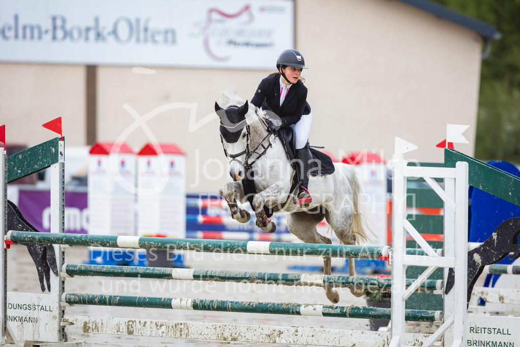 240426_Olfen-Vinnum_PonyTrophy-174 | Deine schönsten Turniermomente als professionelle Fotos! Entdecke hochwertige Pferdesport-Fotografie im Online-Shop. Jetzt Fotos finden & bestellen!