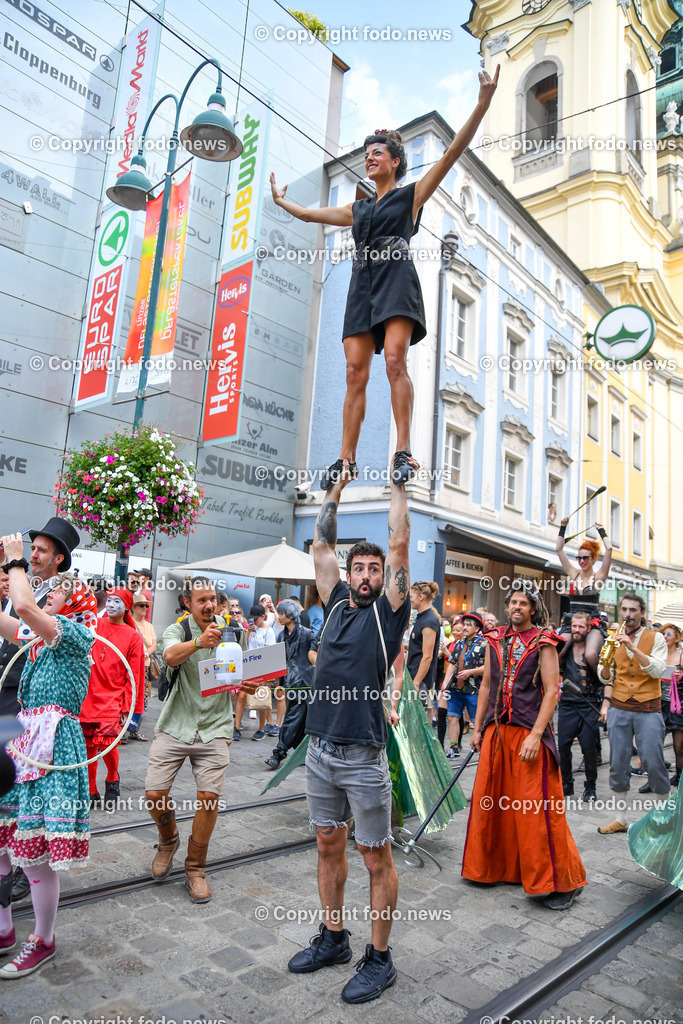 Linz_ 34. Linzer Pflasterspektakel 2022_ 21.07.2022-16 | 21.07.2022, Linz, AUT, 34. Linzer Pflasterspektakel 2022, im Bild diverse Kuenstler
