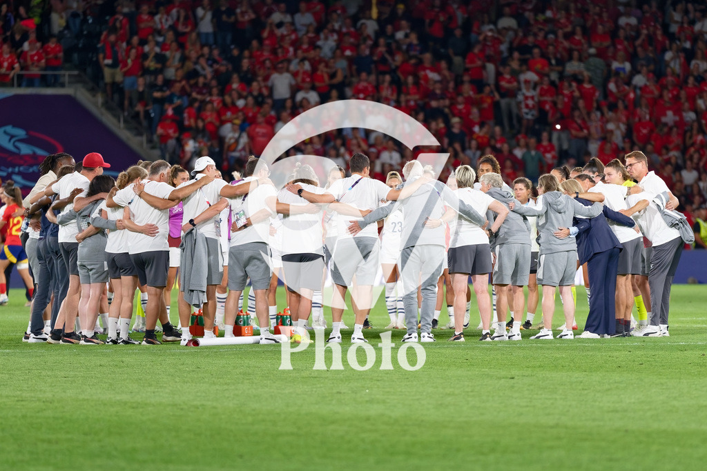 Spain v Switzerland - UEFA Women's EURO 2025 Quarter-Final | BERN, SWITZERLAND - JULY 18: Switzerland form a circle during the UEFA Women's EURO 2025 Quarter-Final match between Spain v Switzerland at Stadion Wankdorf on July 18, 2025 in Bern, Switzerland. (Photo by Giuseppe Velletri/Sports Press Photo/Getty Images)
