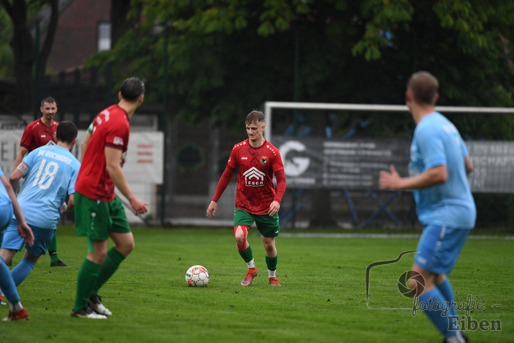 BV Bockhorn-SG FriPe | Relegation zur Kreisliga; BV Bockhorn (weiß)-SG FriPe (rot) am 05.06.2025 in Oldenburg/Ofenerdiek (Lagerstraße), Photo: Philip Eiben 2025 - Realisiert mit Pictrs.com