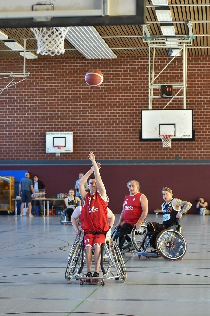 2025-03-09-Ralph_Kunze-0048 | Ralph Kunze - Realisiert mit Pictrs.com