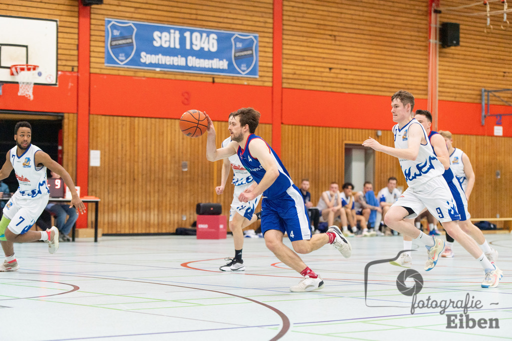 SV Ofenerdiek-TuS Ofen | SV Ofenerdiek (weiß)-TuS Ofen (blau) am 18.02.2024 in Ofenerdiek (Sporthalle Lagerstraße), Deutschland, Photo: Philip Eiben 2023 - Realisiert mit Pictrs.com