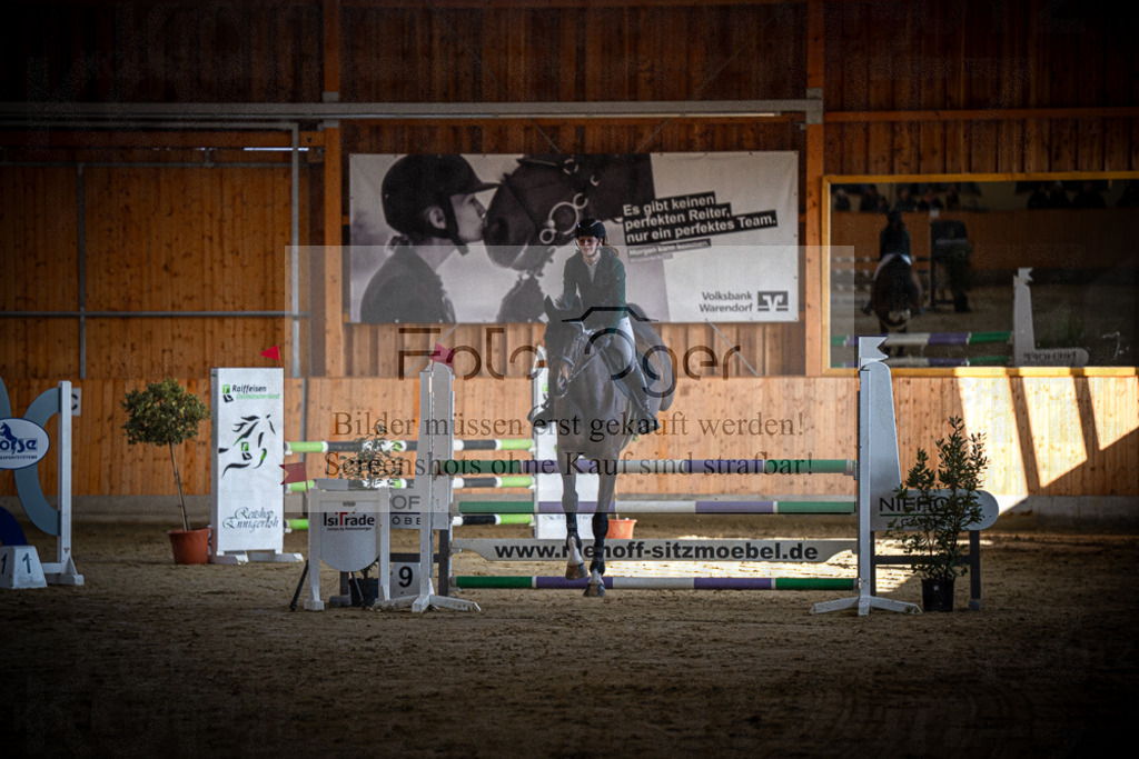 DOS_0226 | Entdecke hochwertige Reitturnierfotos von Foto Oger. Professionell, emotional und authentisch – jetzt Lieblingsmomente im Shop bestellen.Deutschlandweite Turnierfotografie. - Realisiert mit Pictrs.com