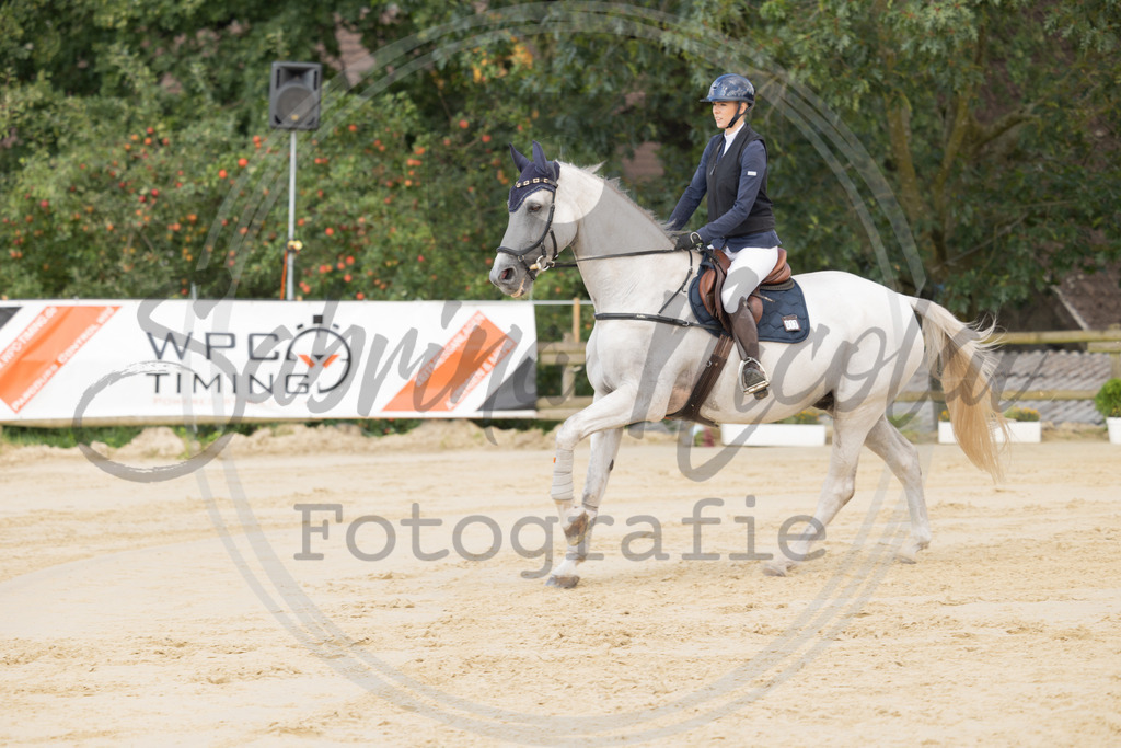 994A8320 | sabrinanicolaifotografie - Realisiert mit Pictrs.com