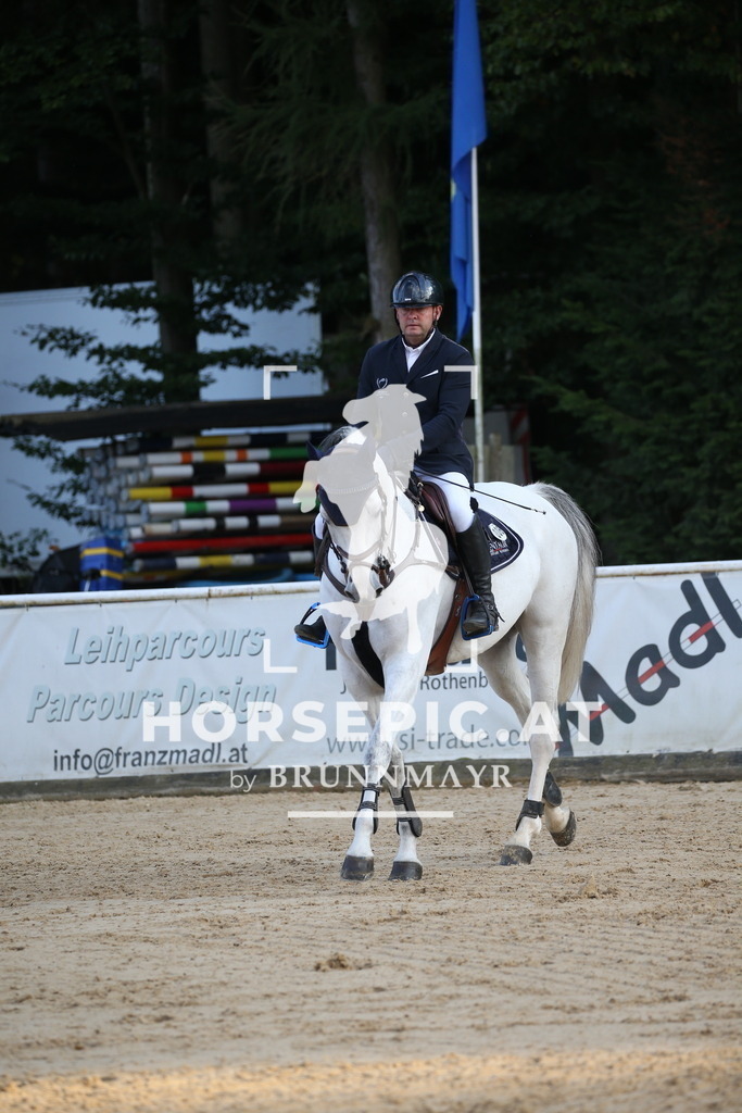 DL2Q6286 | Willkommen bei Brunnmayr - Design & Fotografie – Ihrem Spezialisten für Reitturniere und Pferdeveranstaltungen in Oberösterreich, Salzburg und Bayern! Seit über 17 Jahren sind wir leidenschaftlich dabei.