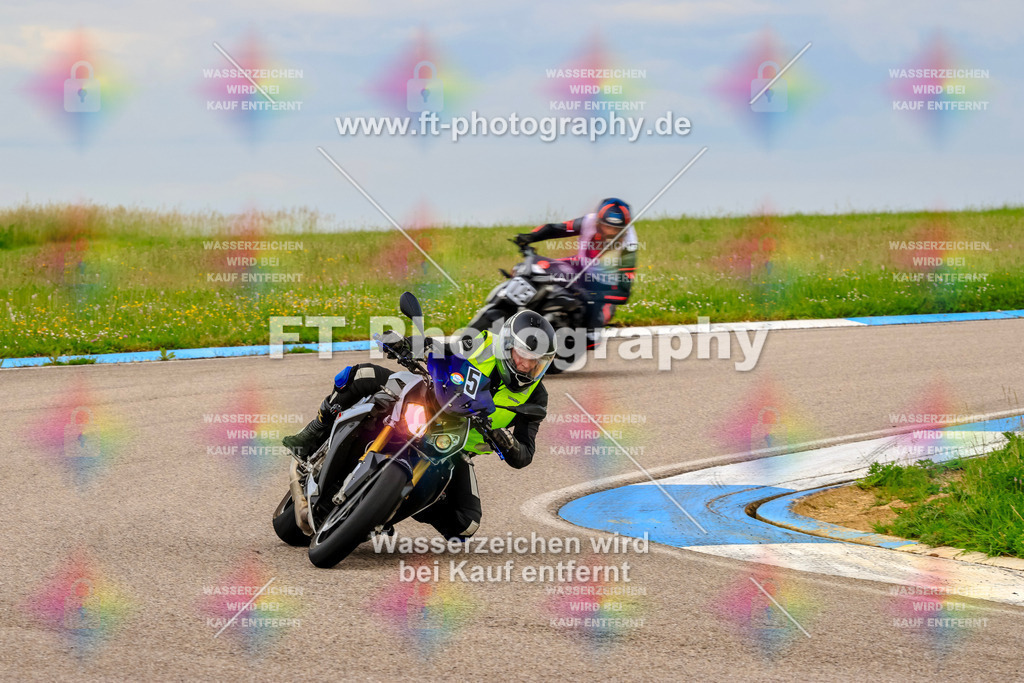 MotoTeam-2328 | Hier findet Ihr Bilder von Touristenfahrten auf der Nürburgring Nordschleife oder von anderen Veranstaltungen die ich besucht habe. Viel Spass beim Durch Schauen 