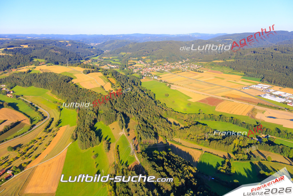 Die Luftaufnahme der Stadt Wilhelmsthal wurde vom UL-Flugzeug heraus erstellt ( keine Drohne )- hohe Auflösung für beste Qualität