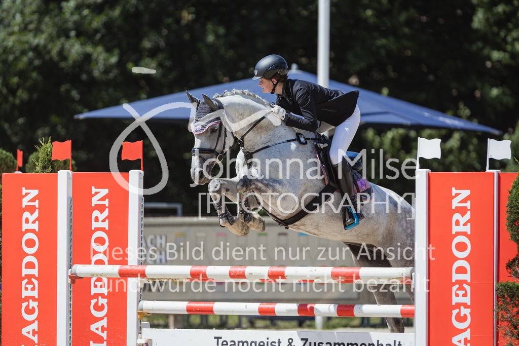 220728_BHO_BronzeTour_L-Stil_1-353 | Deine schönsten Turniermomente als professionelle Fotos! Entdecke hochwertige Pferdesport-Fotografie im Online-Shop. Jetzt Fotos finden & bestellen!