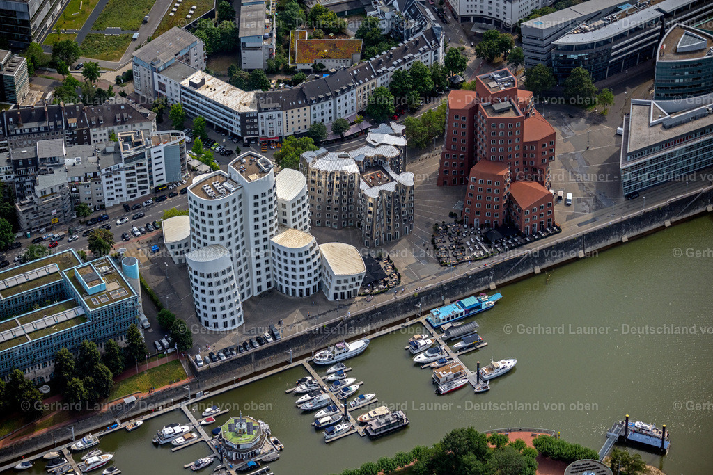 4049370 | Gehry Häuser, Medienhafen, Düsseldorf