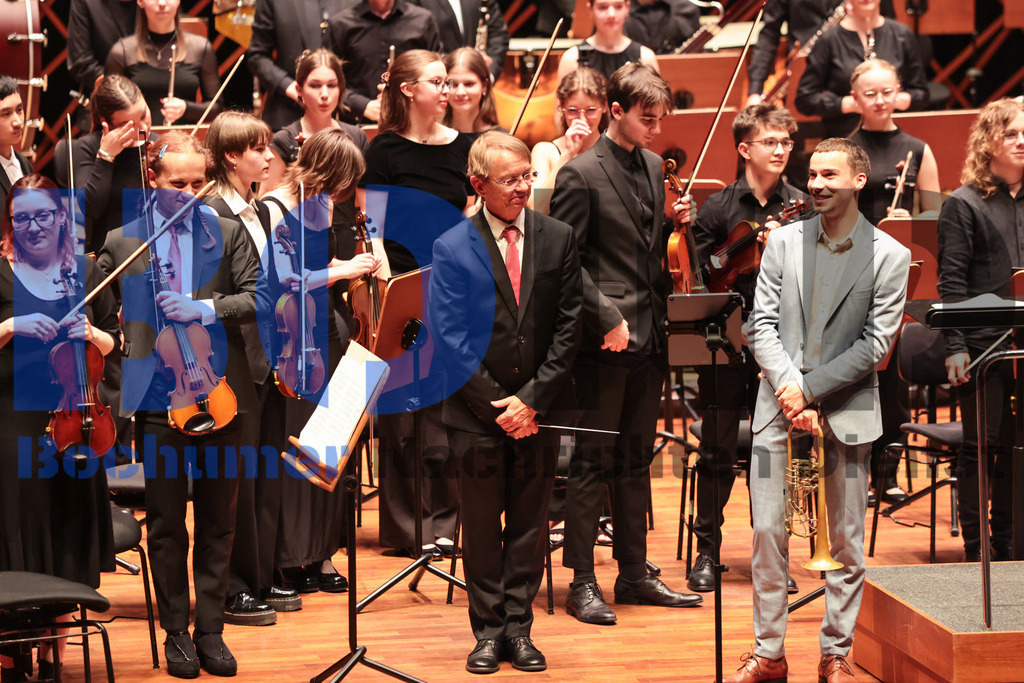 SES_BOCSIN20250609-25 | bond - Realisiert mit Pictrs.com