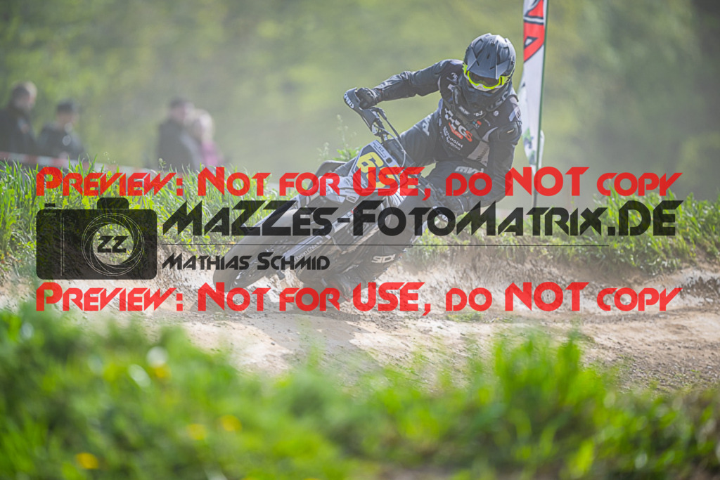 MaZZes_FotoMatrix_230507_8333 | S2