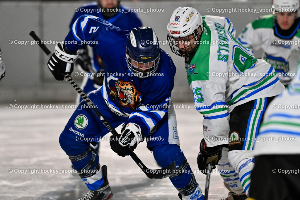 EC Tigers Paternion vs. EC Feld am See Ledenitzen | #2 Pranjic Marko EC Tigers Paternion, #95 Strasser Bernd Feld am See Ledenitzen, EC Tigers Paternion vs. EC Feld am See Ledenitzen, EC Tigers Paternion vs. EC Feld am See Ledenitzen am 19.01.2025 in Villach (Eisplatz Paternion), Austria, (Photo by Bernd Stefan)