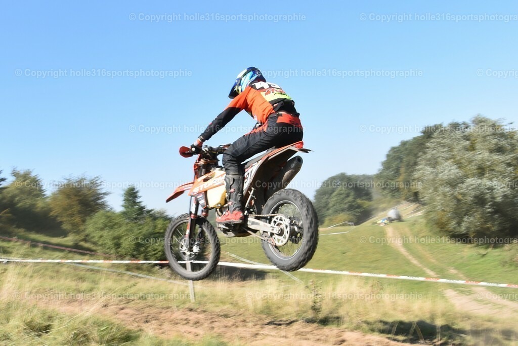 DSC_0286 | Sportfotografie , Motorsport, Motoross, Reitsport, Mointainbike, Enduro,
Landschaft , Outdoor, Eventfotografie, Landschaft, Bilder online bestellen - Realisiert mit Pictrs.com