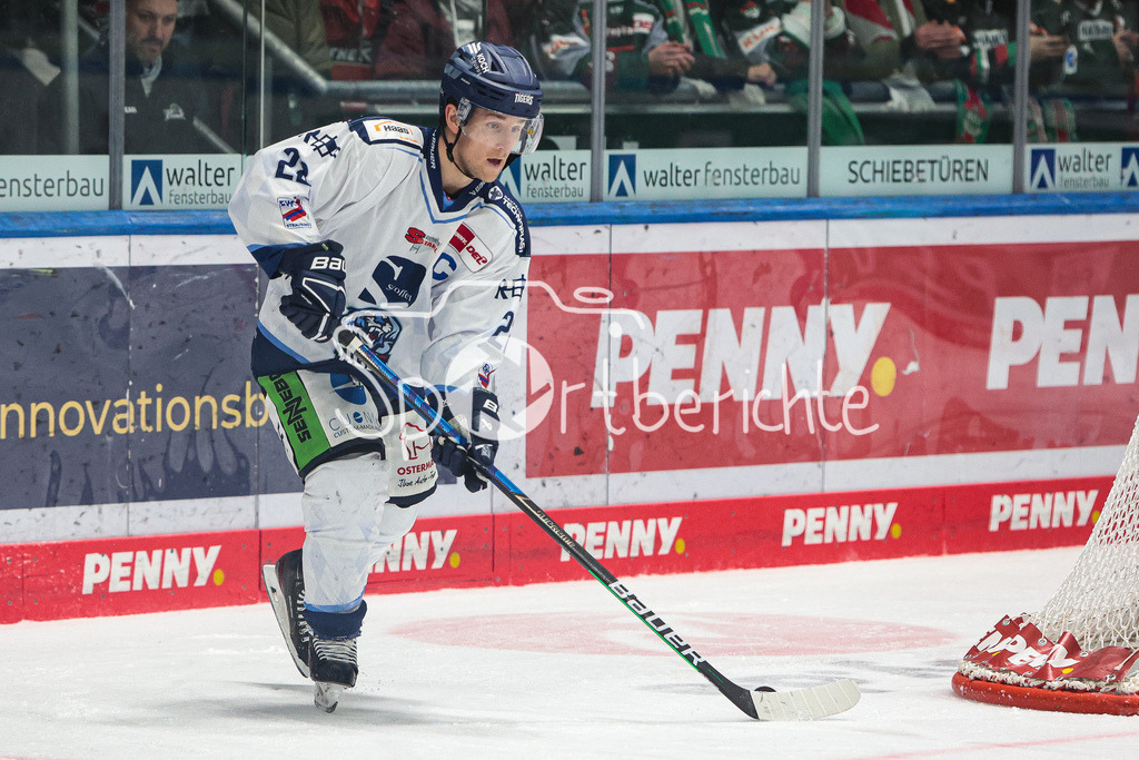 Augsburger Panther - Straubing Tigers | Michael CONNOLLY (STR #22) am Puck