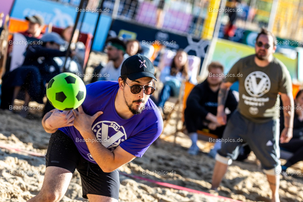 2025-200082133-Strandvölkerball-WM_1 |  23.08.2025; Berlin Foto: Gerold Rebsch - www.beachpics.de