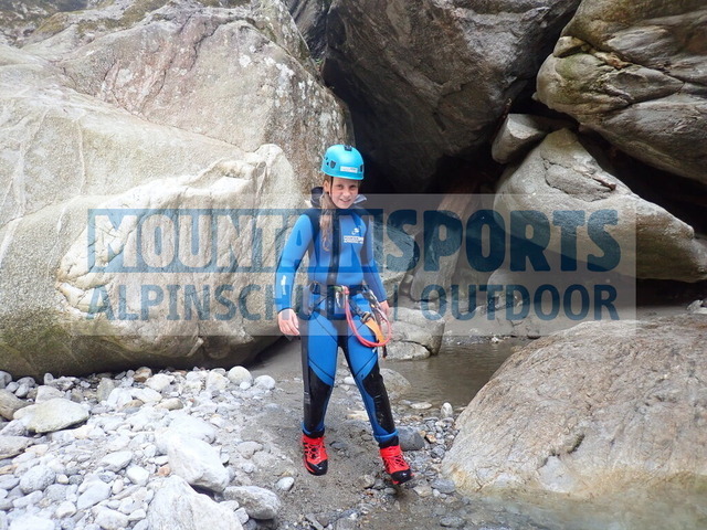 P7230188 | Bestelle die Bilder deines Berg- oder Wasser-Abenteuers mit Mountain Sports bequem von zu Hause aus direkt über unseren Online Fotoshop von pictrs.com. - Realisiert mit Pictrs.com