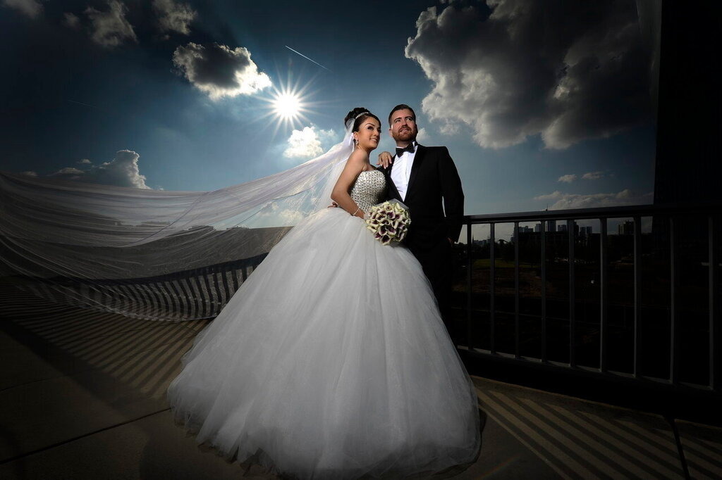 Hochzeit_Fotoshooting_061 | Mein Name ist Arkadius. Ich fotografiere Ihre Hochzeit in Frankfurt und im Umkreis von 200 km. Als Fotograf bin ich noch bekannt im Bereich Business- und Modefotografie.