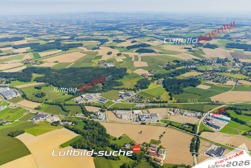 Luftaufnahme von Aurolzmünster Vs Google Maps- Die Luftaufnahme wurde 2025 vom UL-Flugzeug heraus erstellt ( keine Drohne ) - Hochauflösende Luftaufnahme - für professionelle Ausdrucke geeignet. Die Geschenkidee !Mit Lizenz und Bildrechte bestellbar