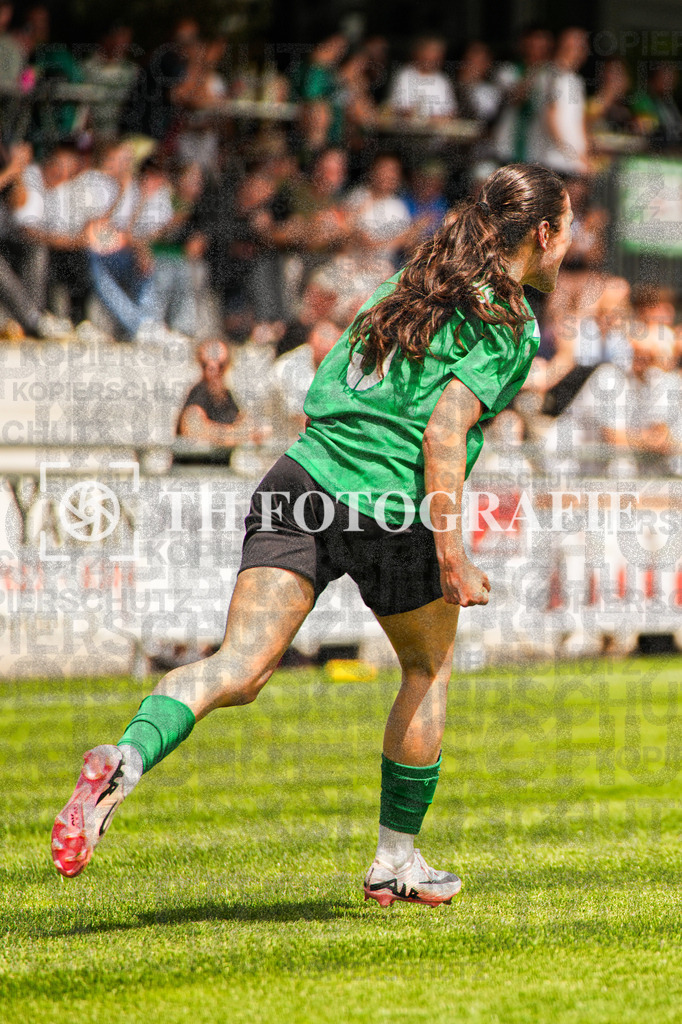 GER, FC Hauingen - SV Waldhaus, Frauen-Fussball, Rothaus Bezirkpokal, Finale, Saison 2024/2025, 29.05.2025 | GER, FC Hauingen - SV Waldhaus, Frauen-Fussball, Rothaus Bezirkpokal, Finale, Saison 2024/2025, 29.05.2025Foto: TH Fotografie/Alessio Bosco