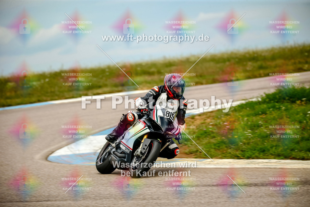 Chambley Juli-2783 | Hier findet Ihr Bilder von Touristenfahrten auf der Nürburgring Nordschleife oder von anderen Veranstaltungen die ich besucht habe. Viel Spass beim Durch Schauen 