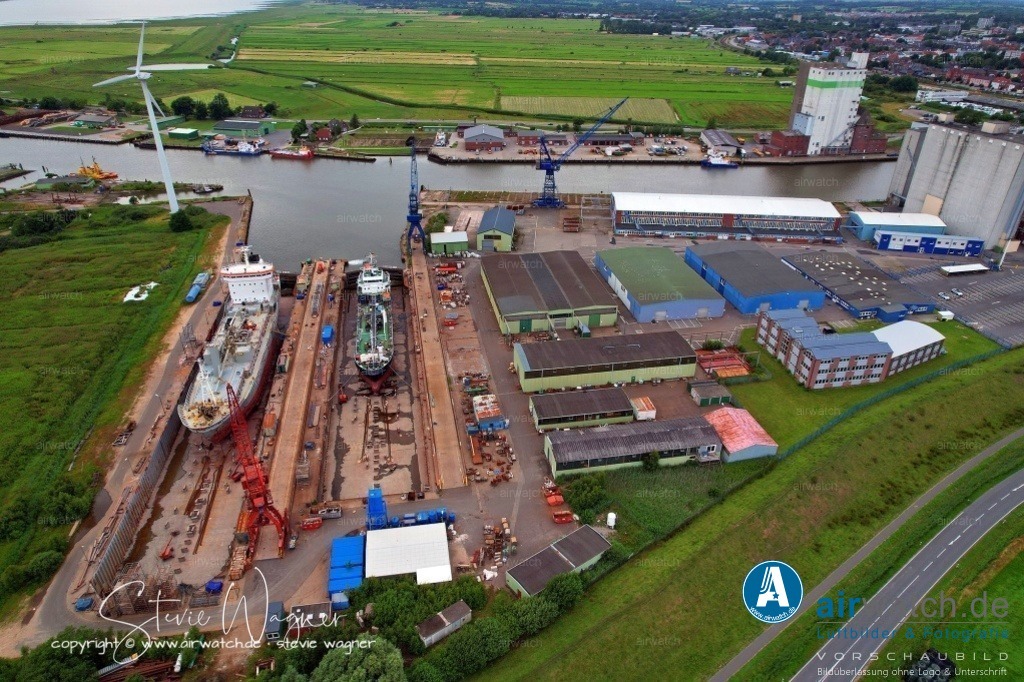 HDR - Husumer Dock und Reparatur GmbH & Co. KG | Husumer Dock und Reparatur GmbH & Co. KG (HDR) ist ein deutsches Unternehmen, das sich auf Schiffsreparatur spezialisiert hat. Zu seinen Leistungen gehören Stahlarbeiten, Innenausbau, Maschinenbau, Rohrarbeiten, Malerei, Elektrik und Tankreinigung. Das Unternehmen wurde 2000 gegründet und befindet sich an der Südseite des Husumer Hafens. Es ist ein Anziehungspunkt für Schiffe aus der ganzen Welt und macht sich zukunftsfest.  Die Werft hat eine Belegschaft von 30 Mitarbeitern und ist auf der Rödemis Hallig an der Nordsee gelegen.