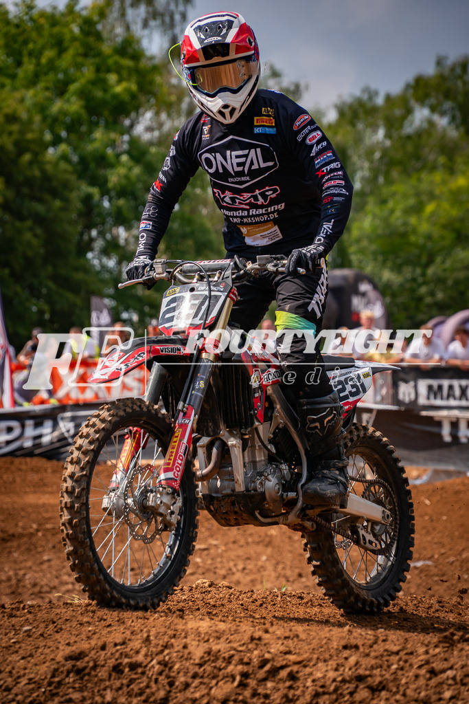 DSC06990 | fourtyeightmedia - Realisiert mit Pictrs.com