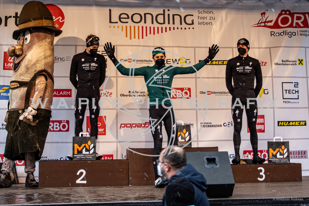 ..... | LEONDING, AUSTRIA, RADSPORT, 21.03.2021, Eröffnungsrenen Leonding, Image shows : UIJTDEBROEKS Cian (BEL), LÜHRS Luis-Joe (GER), HERZOG Emil (GER). Photo: SMP/Andreas Willdoner