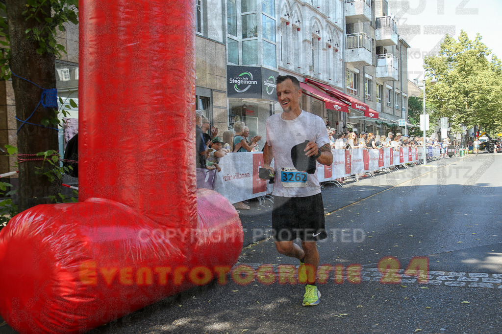 250621_1146_EX1_3976 | Sportfotografie im Rhein-Sieg Kreis, Köln, Bonn, NRW, Rheinland Pfalz, Hessen, etc. Unser Tätigkeitsfeld umfasst den Laufsport vom Volkslauf über den Marathon, Duathlon, Triathon bis zum Ultralauf wie Kölnpfad Ultra oder Schindertrail.