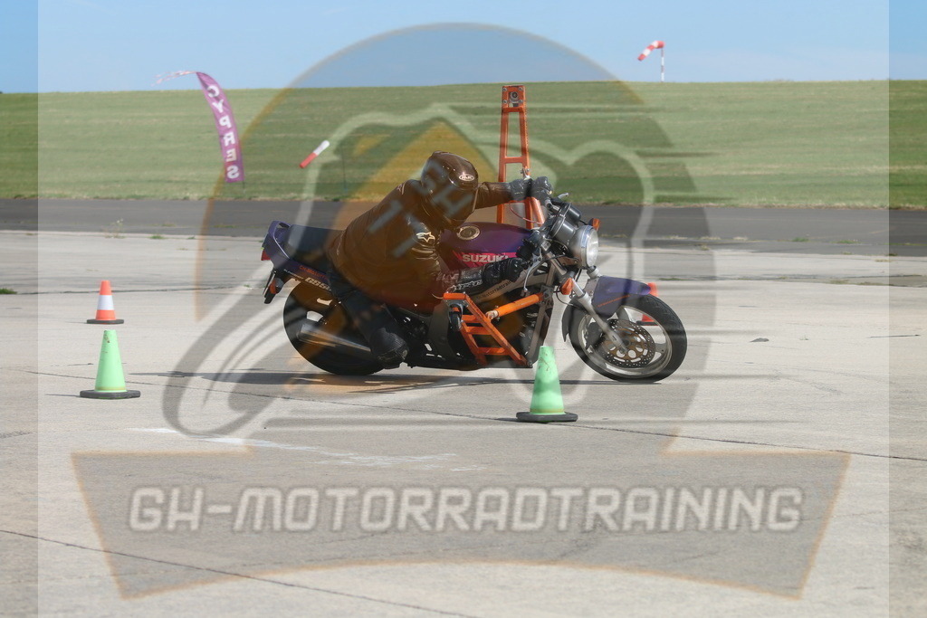 IMG_3805 | gh-motorradtraining-foto.de - Realisiert mit Pictrs.com