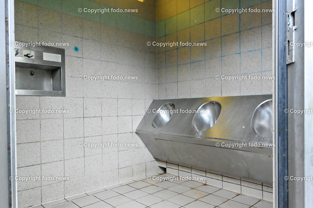 Öffentliche WC Anlagen Stadt Linz_ 14.04.2023-24 | 14.04.2023, Linz, AUT, Oeffentliche WC Anlagen Stadt Linz, im Bild Hessenplatz