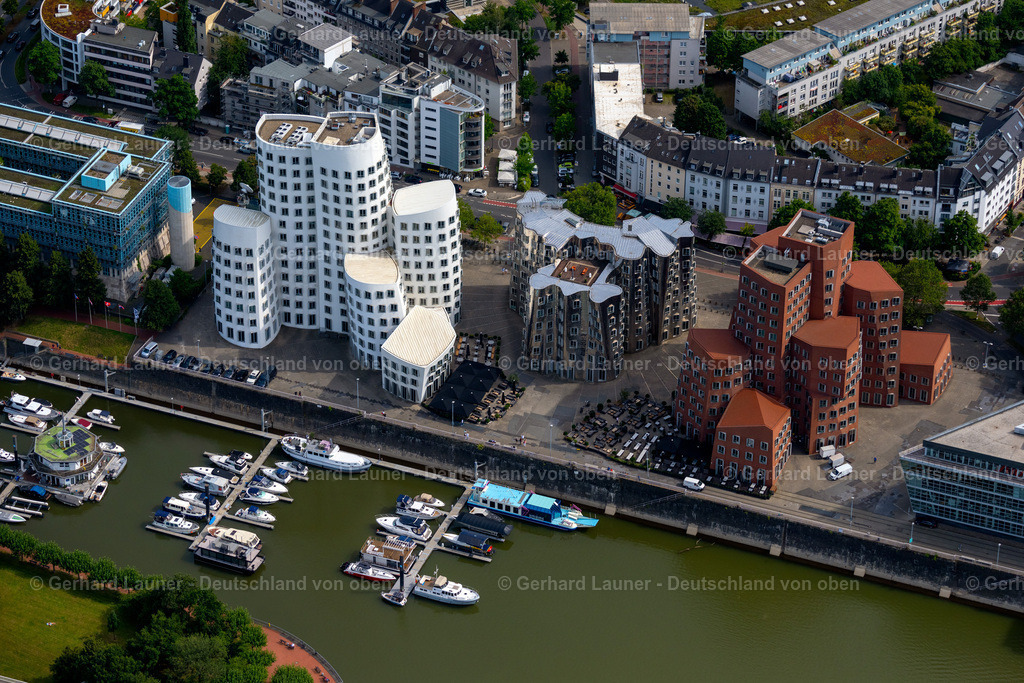 4049404 | Gehry Häuser, Medienhafen, Düsseldorf