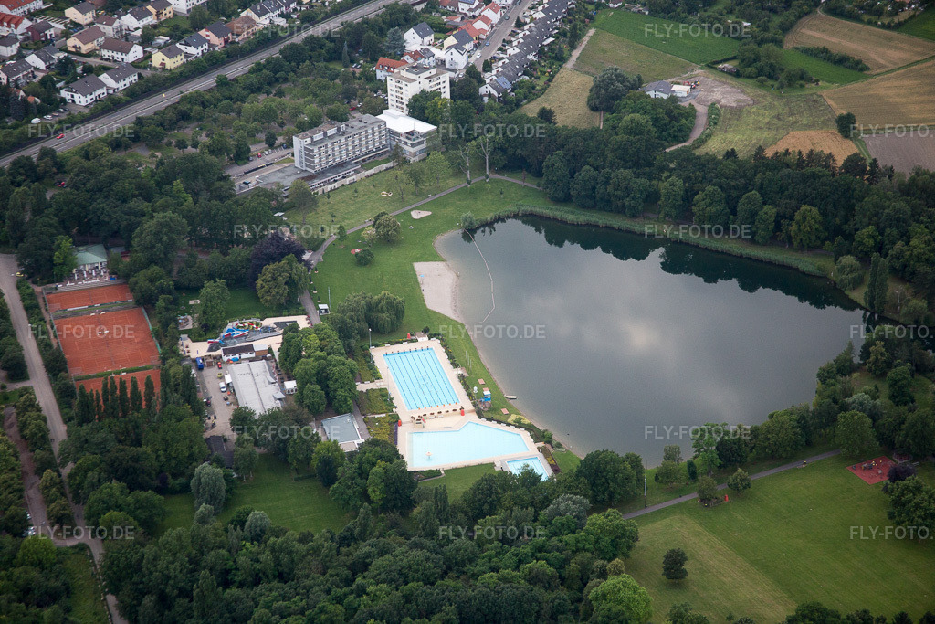 Luftbild: StrandBad in Frankenthal im Bundesland Rheinland-Pfalz in Deutschland. Foto: IMG_091058.jpg vom 04.07.2016 durch Werner Riehm/FLY-FOTO.de