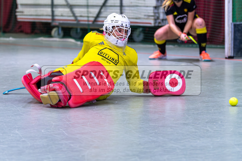 SM_2025-01-12_wD5_-55 | 1.Bundesliga Hallenhockey  (W) UHC - HTHC / 2:3 (2:1)