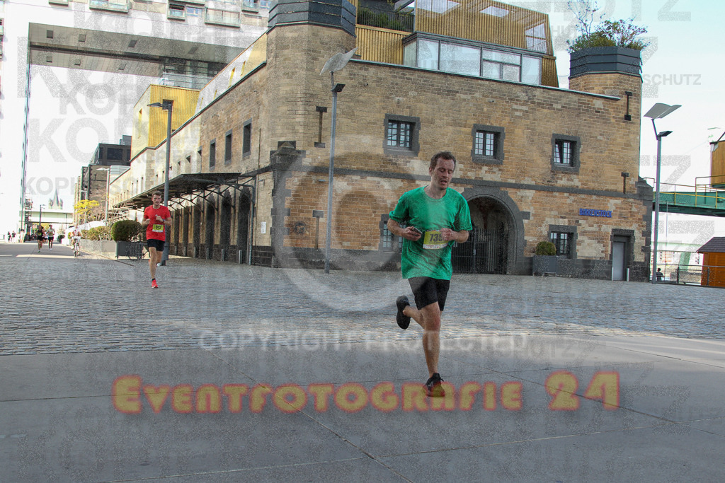 250920_1449_EV4_7184 | Sportfotografie im Rhein-Sieg Kreis, Köln, Bonn, NRW, Rheinland Pfalz, Hessen, etc. Unser Tätigkeitsfeld umfasst den Laufsport vom Volkslauf über den Marathon, Duathlon, Triathon bis zum Ultralauf wie Kölnpfad Ultra oder Schindertrail.