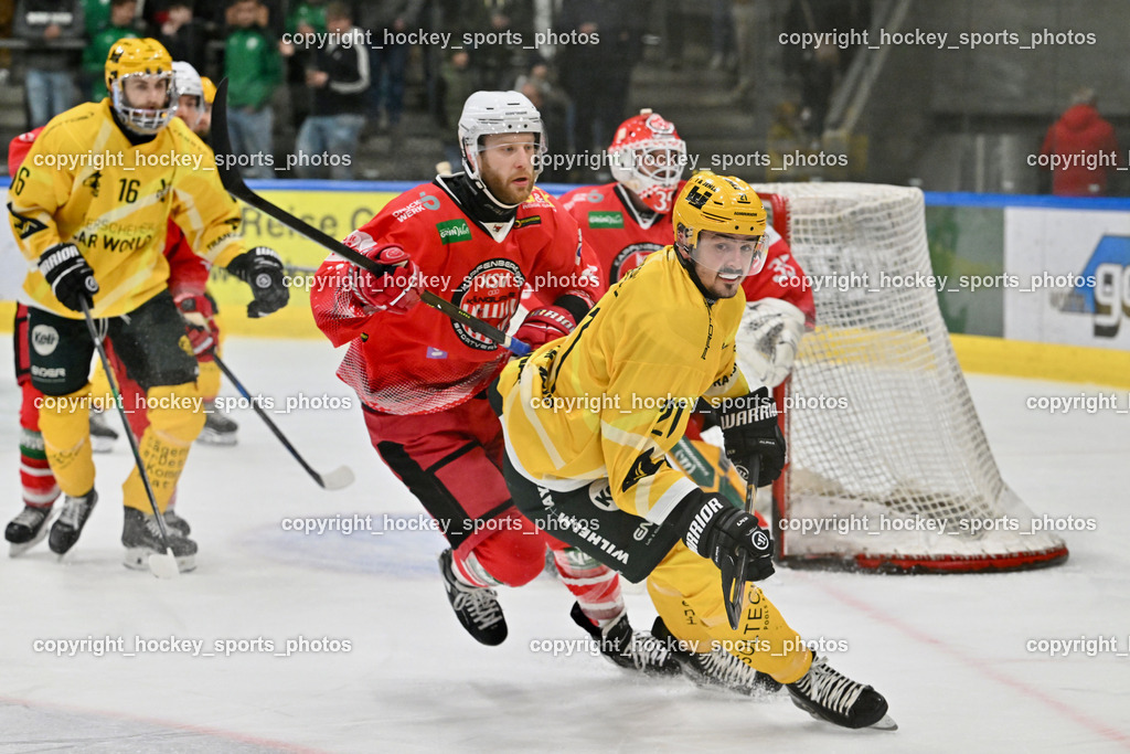 KSV KÄNGURUS vs. EHC Lustenau | #21 Haberl Lucas EHC Lustenau, #72 Moderer Kevin KSV, KSV KÄNGURUS vs. EHC Lustenau, KSV KÄNGURUS vs. EHC Lustenau am 14.03.2026 in Kapfenberg (Sportzentrum Kapfenberg), Austria, (Photo by Bernd Stefan)