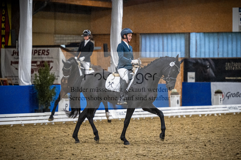 DOS_0785 | Entdecke hochwertige Reitturnierfotos von Foto Oger. Professionell, emotional und authentisch – jetzt Lieblingsmomente im Shop bestellen.Deutschlandweite Turnierfotografie. - Realisiert mit Pictrs.com