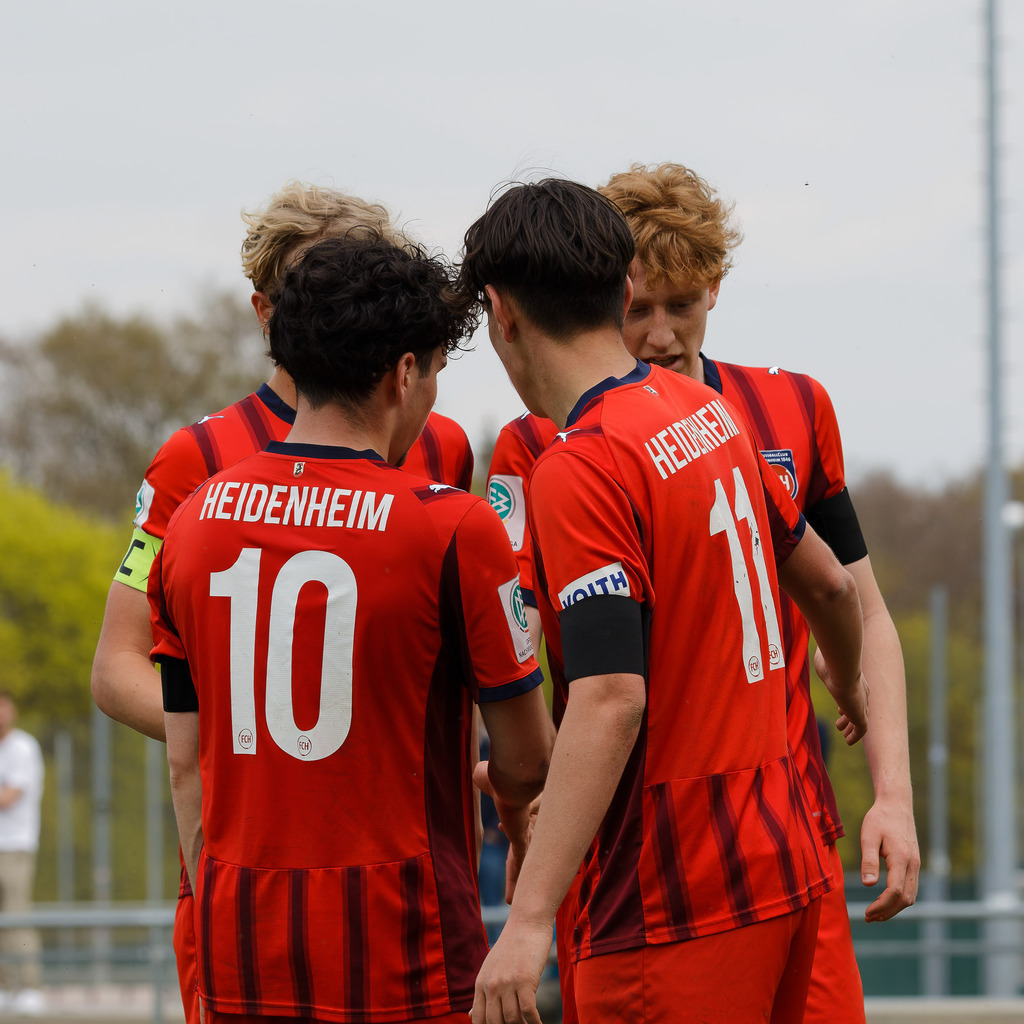 FCHOFK_260418_6-50 | 1.FC Heidenheim 1846 vs. Offenbacher Kickers, Fußball, U17, B-Junioren, NWL, U17-DFB-Nachwusliga, 2025/2026, 10. Spieltag, 18.04.2026 in Heidenheim, Walter-Birkhold-Jugendstadion (Foto: Michael Bulling) - Realisiert mit Pictrs.com