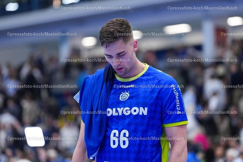 xYDRx05032601036 | 05.03.2026, xydrx, Handball, 1.HBL, VfL Gummersbach - TBV Lemgo Lippe, Schwalbe-Arena: Stepan Zeman (VfL Gummersbach #66) lässt den Kopf hängen   Photo: xYannisxDreimannxPressefotoKochx