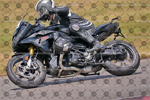 26bt05-1451 | markuskiefer.com - Realisiert mit Pictrs.com