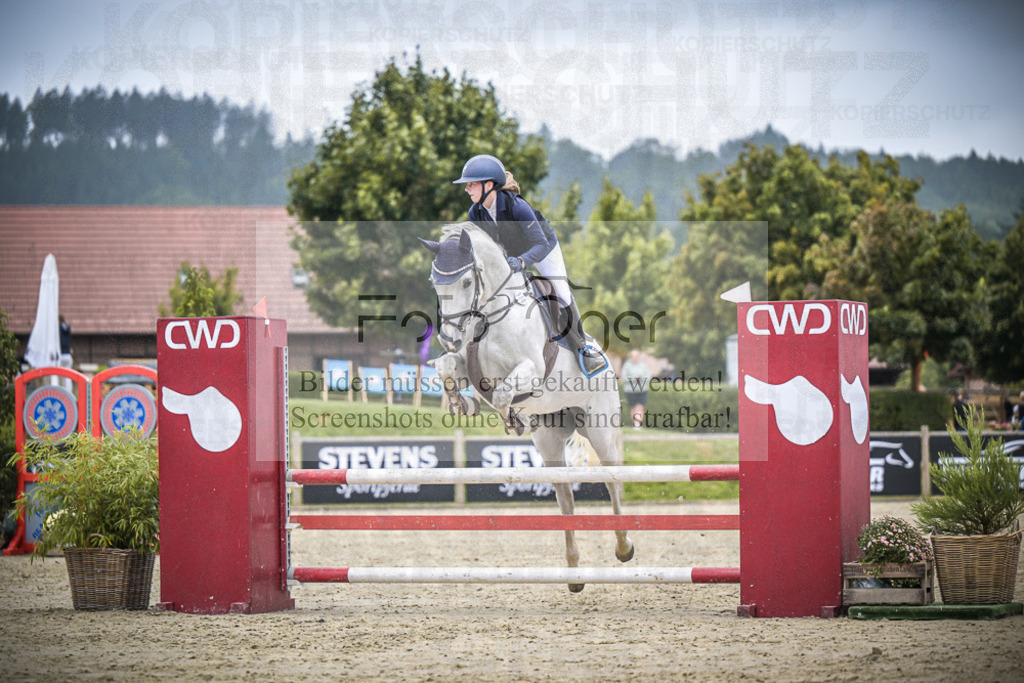 DOS_1265 | Entdecke hochwertige Reitturnierfotos von Foto Oger. Professionell, emotional und authentisch – jetzt Lieblingsmomente im Shop bestellen.Deutschlandweite Turnierfotografie. - Realisiert mit Pictrs.com