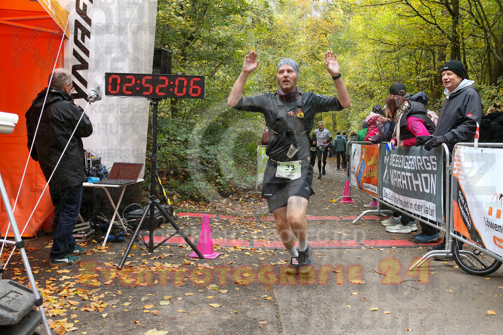 251026_1253_EX1_1773 | Sportfotografie im Rhein-Sieg Kreis, Köln, Bonn, NRW, Rheinland Pfalz, Hessen, etc. Unser Tätigkeitsfeld umfasst den Laufsport vom Volkslauf über den Marathon, Duathlon, Triathon bis zum Ultralauf wie Kölnpfad Ultra oder Schindertrail.