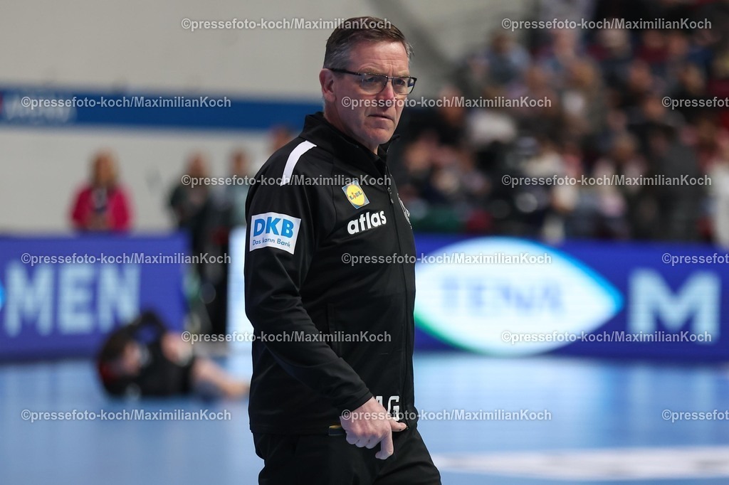 xKWIx22032601004 | 22.03.2026, Handball, Länderspiel Herren, Deutschland - Ägypten, ÖVB-Arena Bremen: Headcoach Alfred Gislason (Germany #hc) xKamilxWilkowskixPressefotoKochx