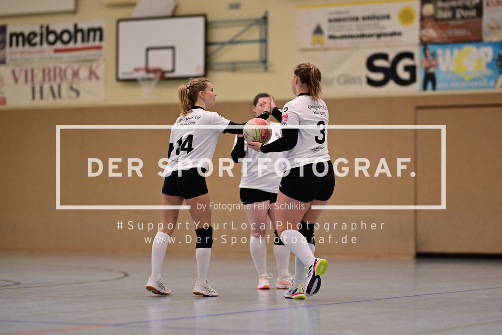 Faustball I Frauen I Saison 2025-2026 I Bundesliga Nord I 7c. Spieltag I MTV Wangersen - Ohligser TV I 25.01.2026 I 38628 | Der Sportfotograf. - Realized with Pictrs.com